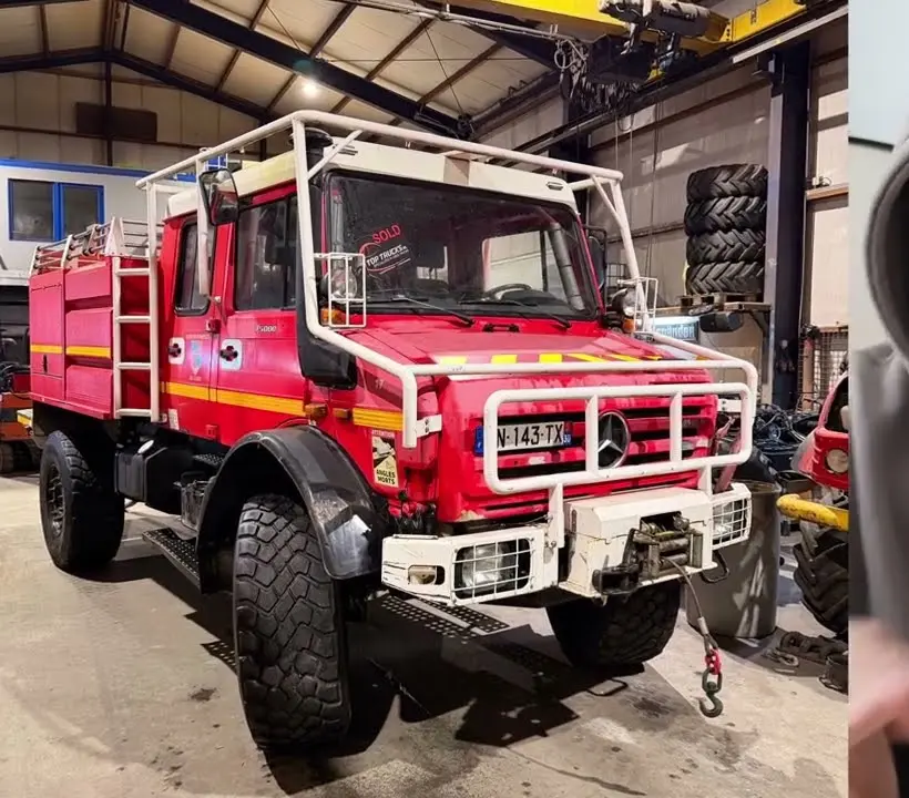 The Unimog in the workshop, in chapter 68